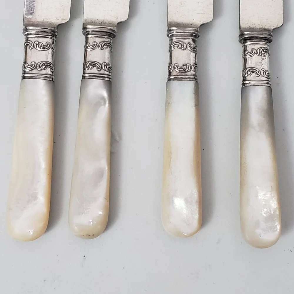 Landers, Frary & Clark Set of Mother-of-Pearl Handle Knives - 8 Pieces - Picture 5 of 16